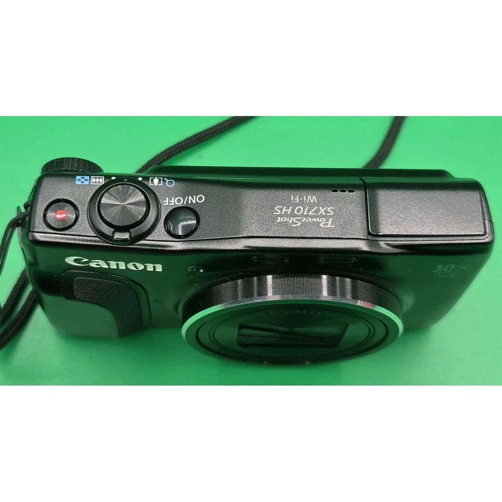Canon PowerShot SX710HS Wifi 20MP Digital Camera Bundle Battery Charger Working